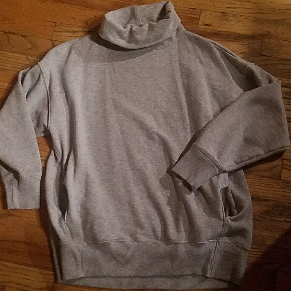 Aerie sweatshirt